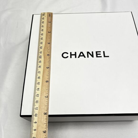 Authentic CHANEL Gift Box Empty Medium Box White With Black Trim 8"x8"x3.5" - Picture 7 of 9